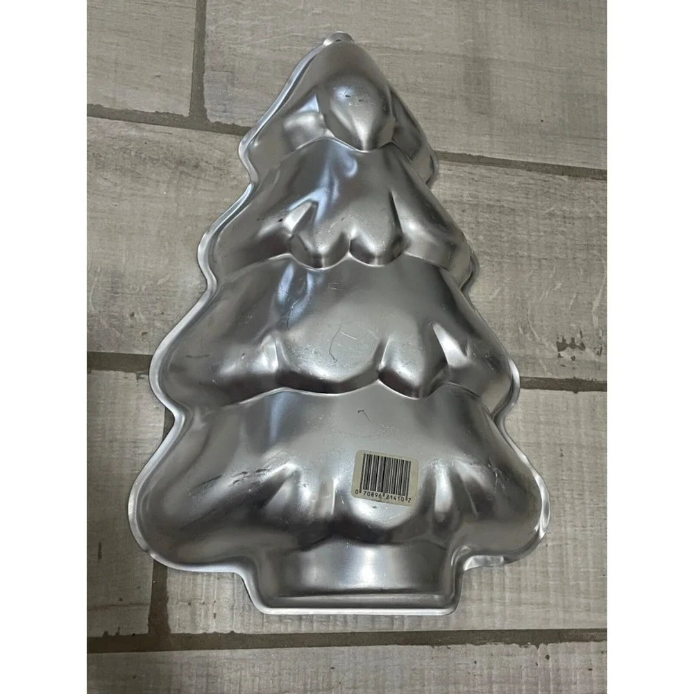 Christmas Tree Cake Pan Wilton 2105-9410 circa 1986 ‎ EUC